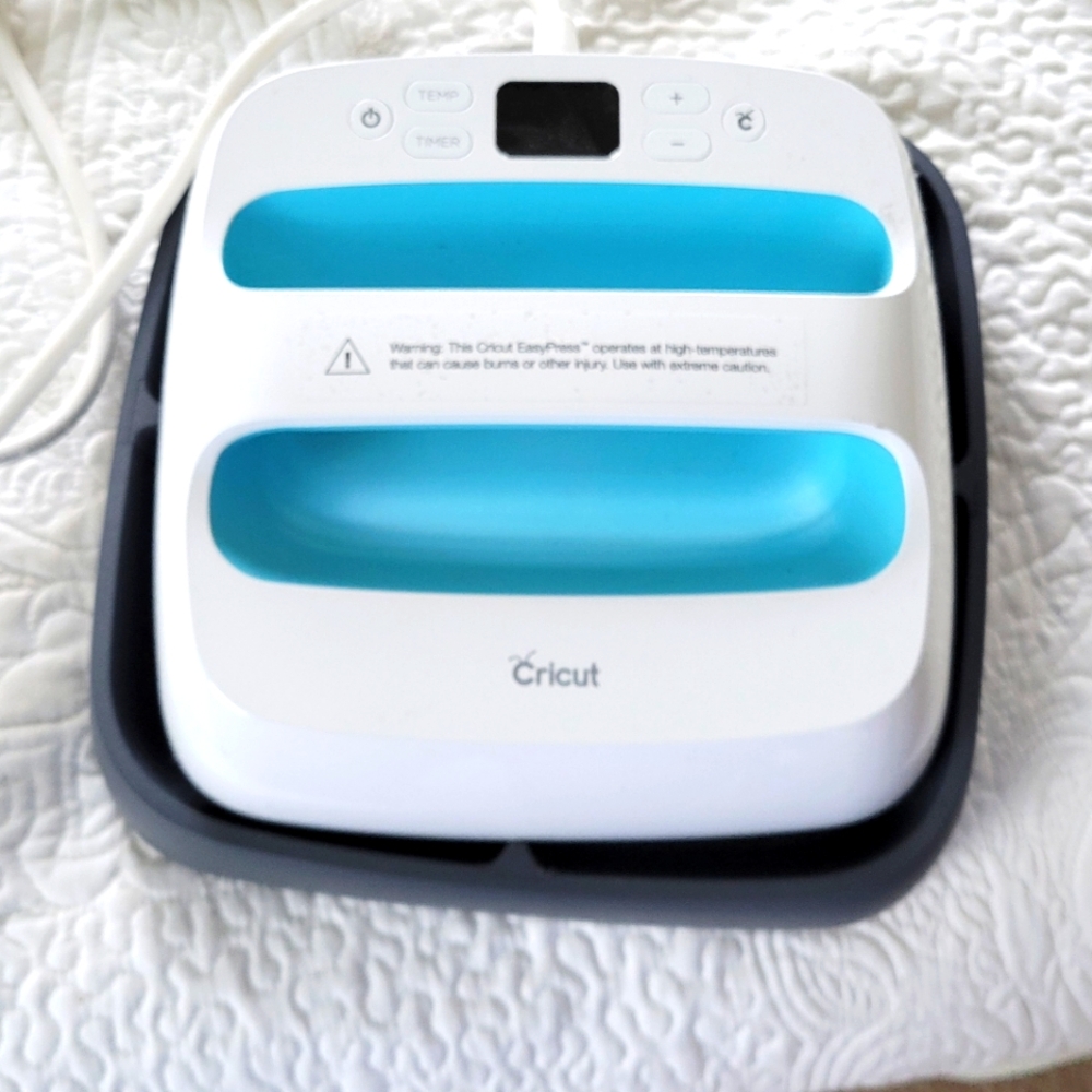 Cricut Press, original for heat vinyl transfers and crafting.